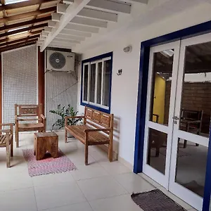 https://ampla-casa-com-garagem-a-300m-da-rua-das-pedras.cabofriohotels.org